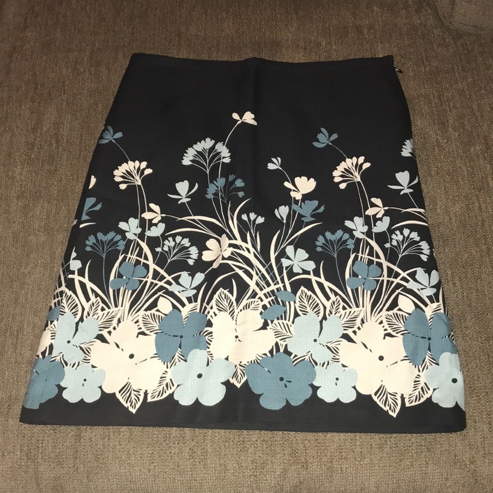 New Loft Floral Skirt